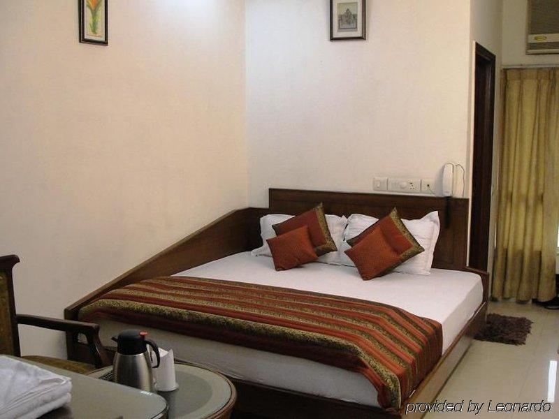 Hotel City Star - Free Airport Pickup Neu-Delhi Zimmer foto